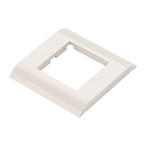 Пластиковая накладка на цоколь, 45х45, белая